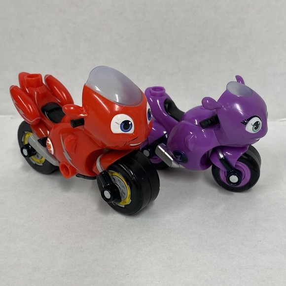 Sold! Ricky Zoom And Toot Action Figures Motorcycle Toy Vehicles Red & Purple - Picture 1 of 8